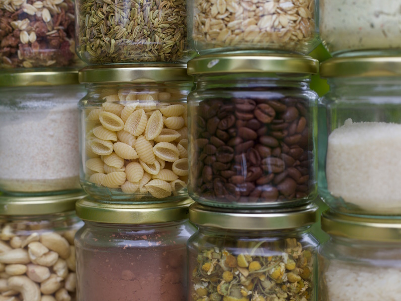 jars of dried beans and pasta